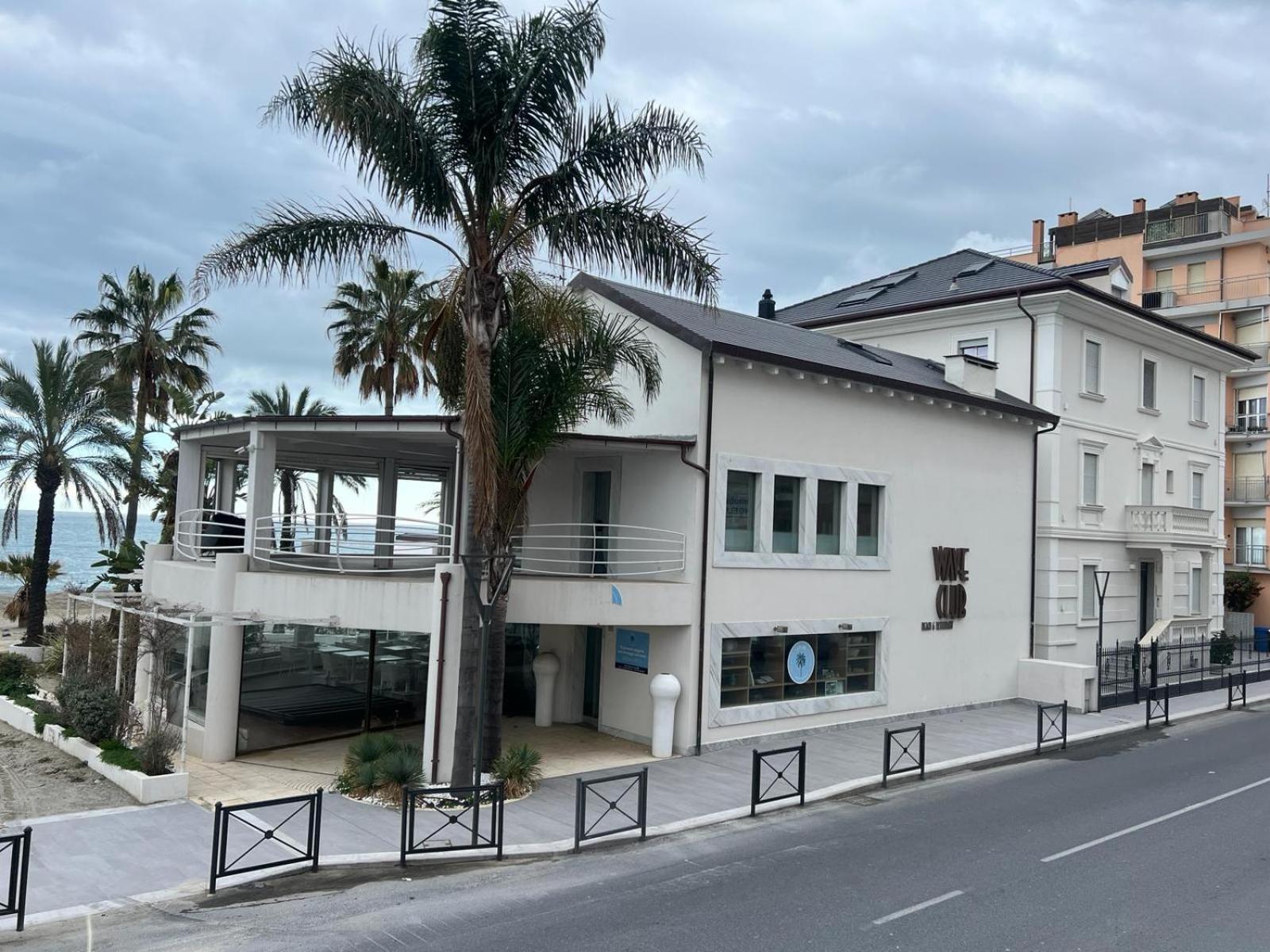 Blu Sea Apartments Pietra Ligure Dış mekan fotoğraf