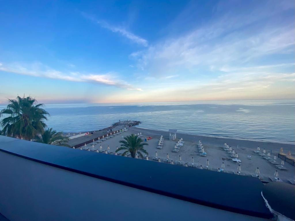 Blu Sea Apartments Pietra Ligure Dış mekan fotoğraf