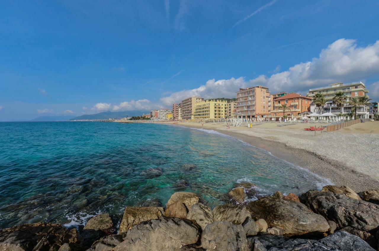 Blu Sea Apartments Pietra Ligure Dış mekan fotoğraf